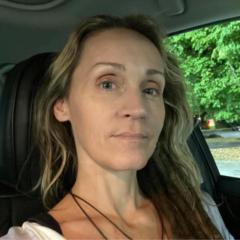 Amy Leigh Skiles