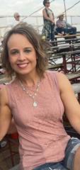 Traci Lewis