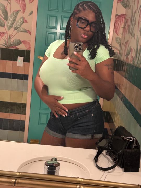 Nika Tolbert