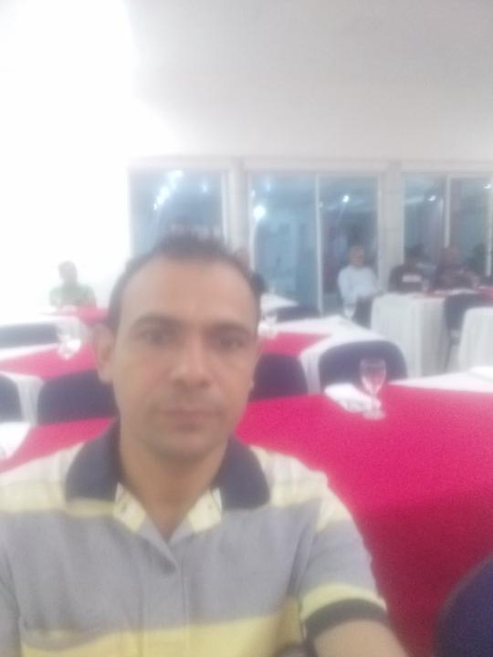 Luis F. Daza