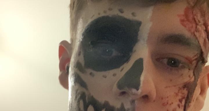 Makeup fun <33