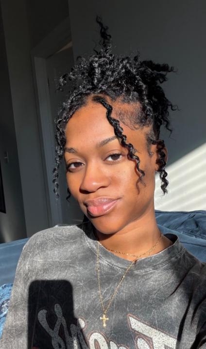 Domanique Burnett