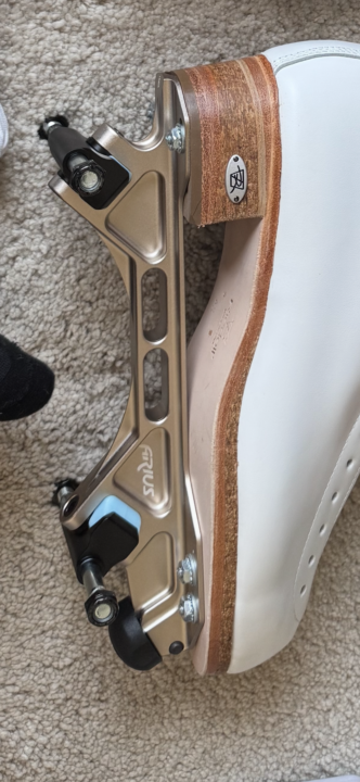 White 336 w/Arius Plate size 9W