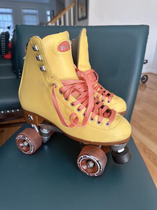 Moxi skates