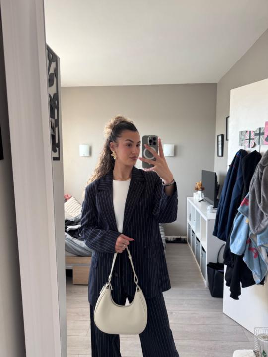 Auvray Lucie