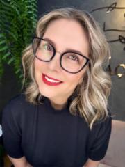 Ana Lucia Faria Viana