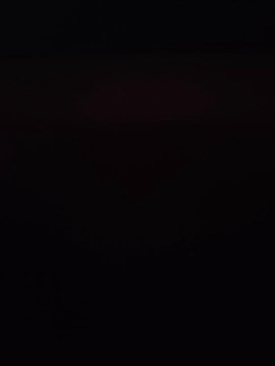 D R