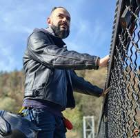 Иван Диковски