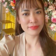 Nhung Hoàng