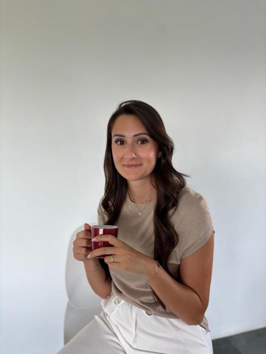 Léa Adjaoud