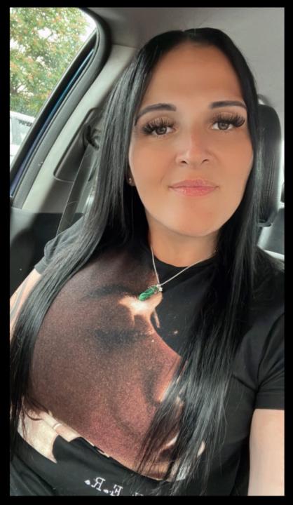 Laurie Velez