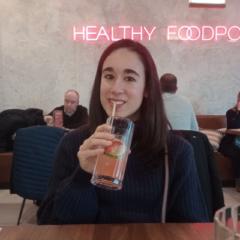 María De la plaza fisico