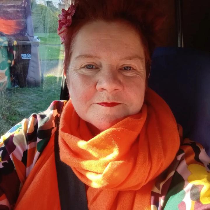 Lisa Edwards