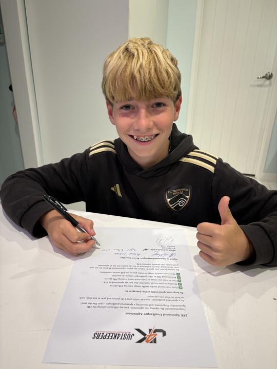 New Zealand sponsored keeper