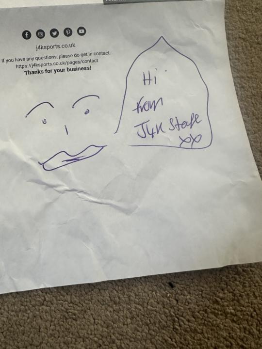 Best customer service 🤣