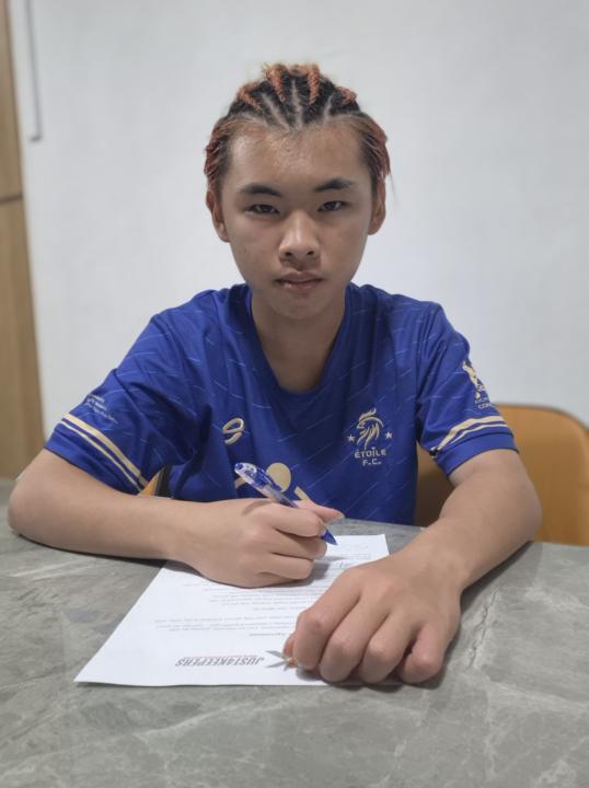 I SIGN MY SPONSORSHIP CONTRACT TODAY