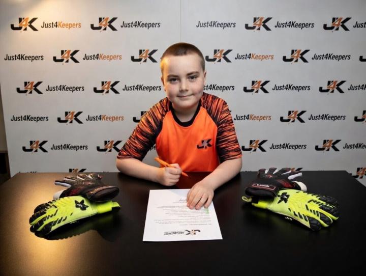 Sponsorship Deal Signed!