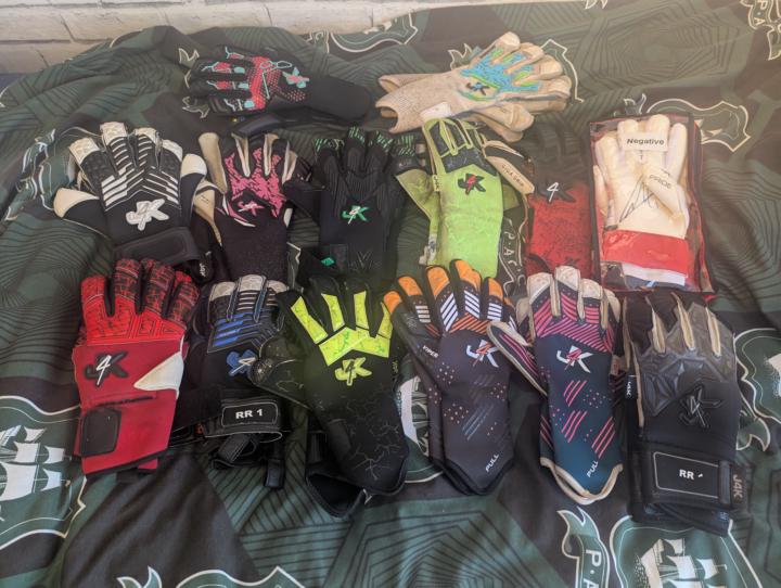 My name's Riley and I'm a glove junkie 