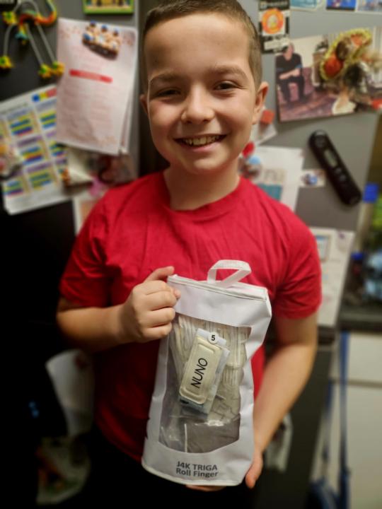 Birthday glove day for Nuno!