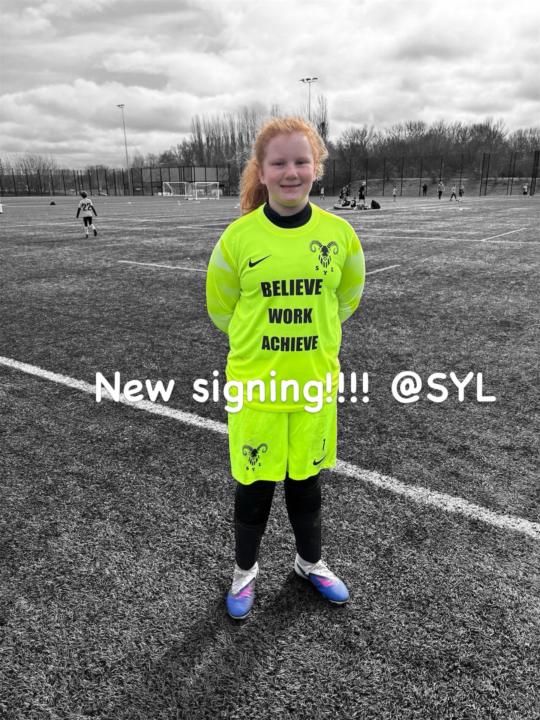 New signing!