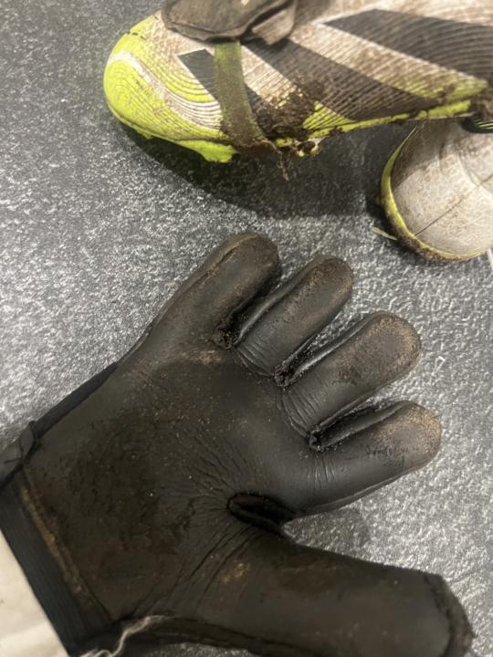 At what point do you officially retire your gloves? 🧤😂