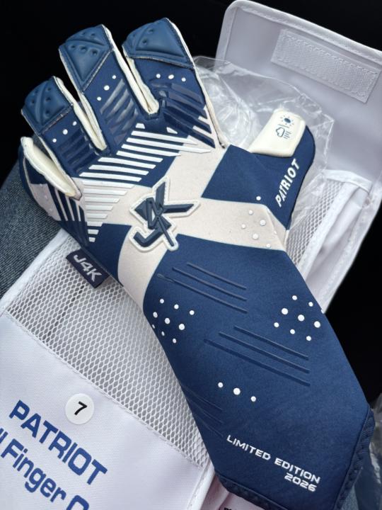 🏴󠁧󠁢󠁳󠁣󠁴󠁿 New Glove Day 🏴󠁧󠁢󠁳󠁣󠁴󠁿