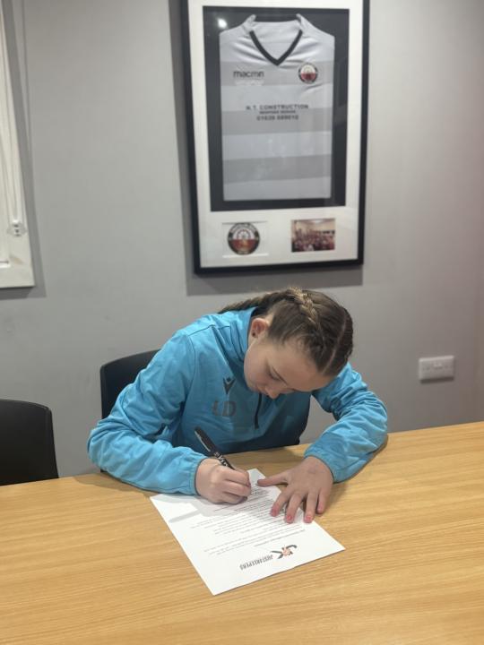 Sponsor agreement signed