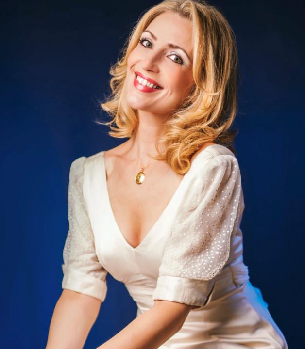 Katerina Mina