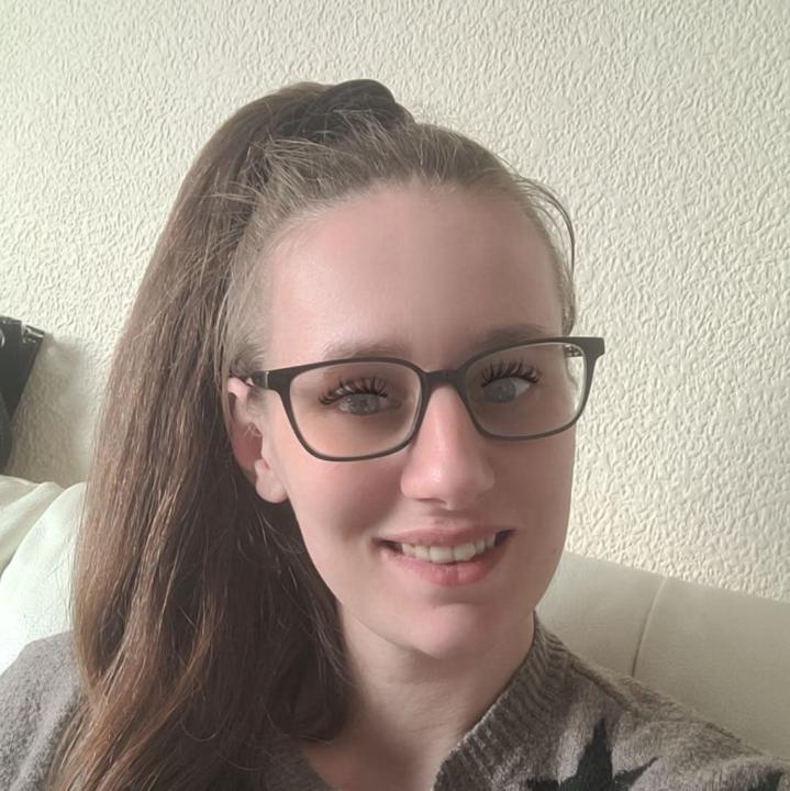 Samantha Kennon