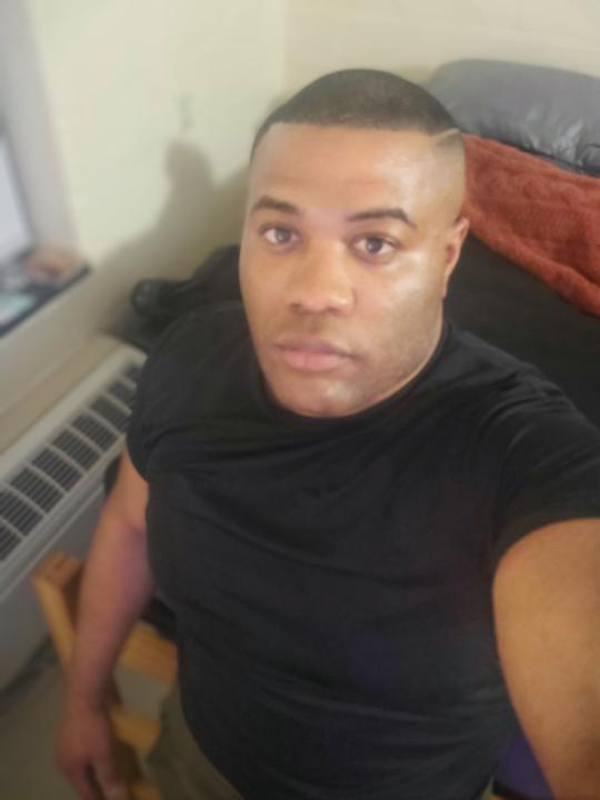 Isaiah Pound