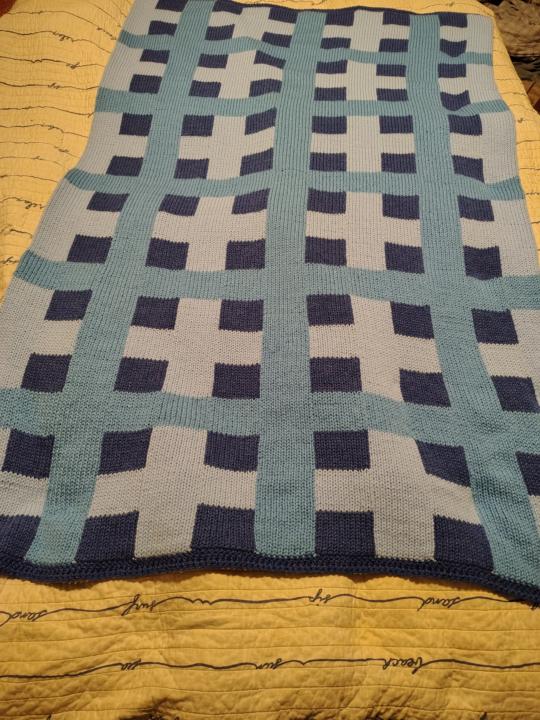 Criss cross blanket