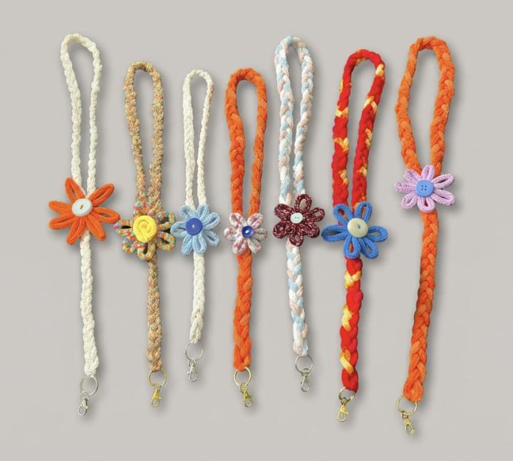 Making Lanyards! 