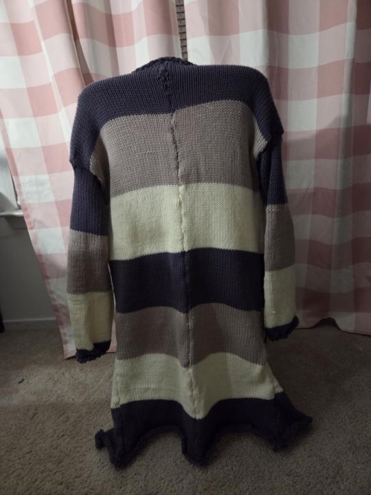 My first matching set on my knitting machine and I’m kinda obsessed 😌