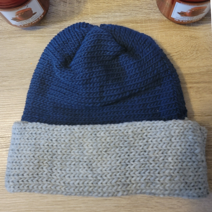 🎄 Knitmas Day 16 — Men’s Adjustable Winter Hat  
