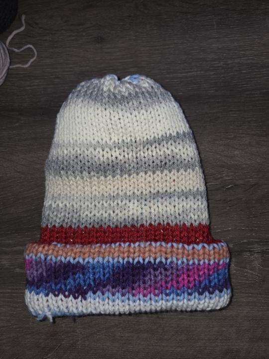 Slouchy or cuffed? 🧢