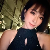 Kiss Lee