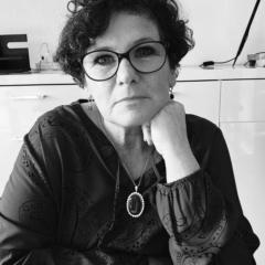 Claudia Schilllings