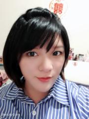 依蓉 何