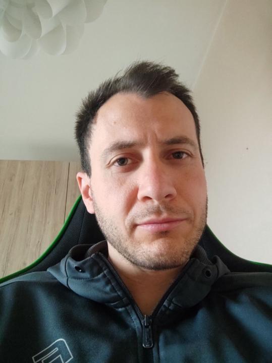 Ивайло Петров