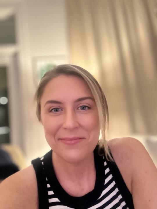 Amanda Miles