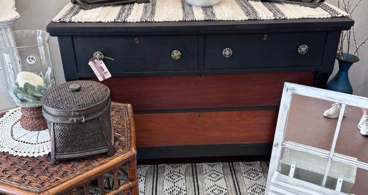FURNITURE REFINISHING