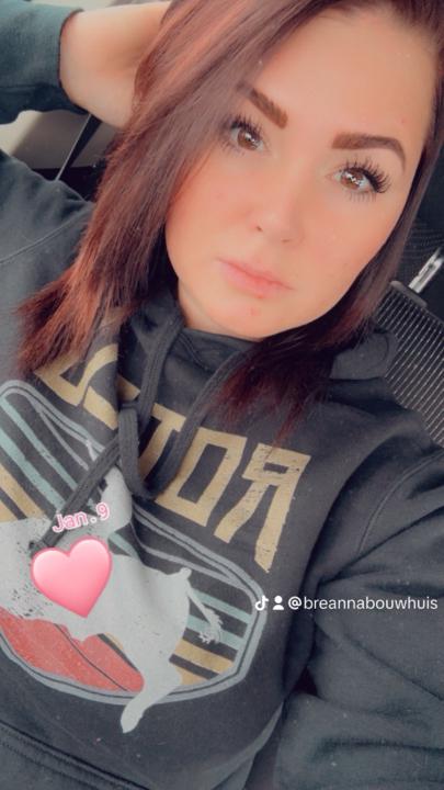 Breanna Bouwhuis