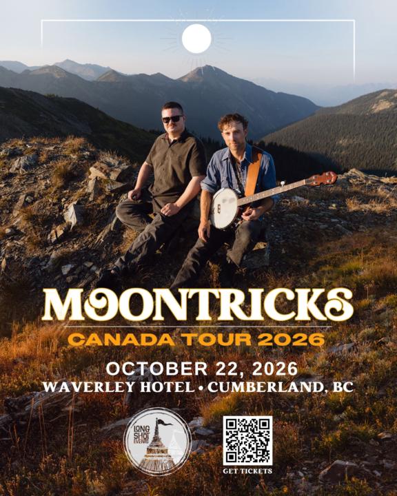 Moontricks at The Waverley