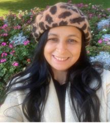 F Elizabeth Álvarez