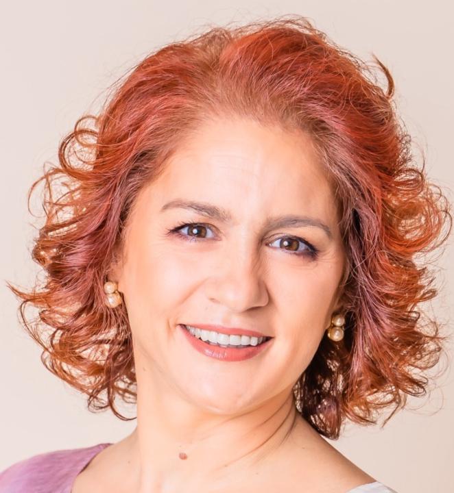 Stefana - Cristina Chesculescu