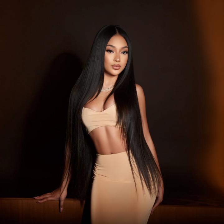 Mimi M