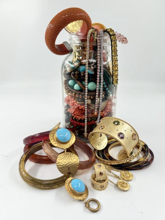 Consulta acerca de cambiar fondo de imagen de joyas