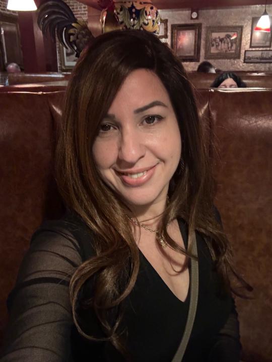 Janet D Nunez