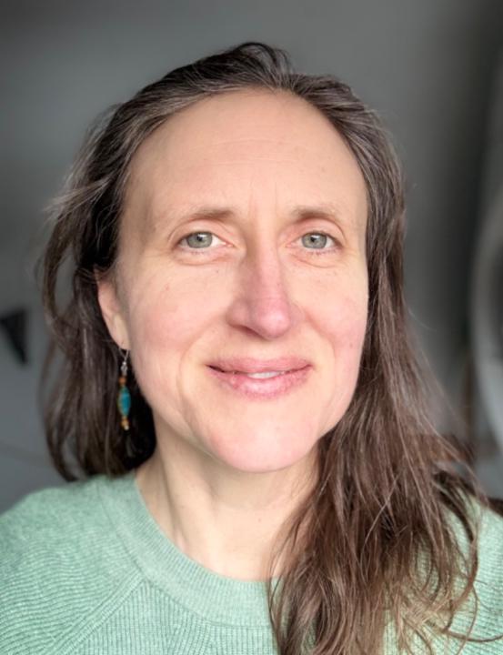 Angela Potts-Mang'andah