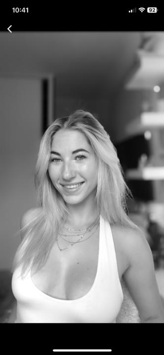 Lola Venet-Lozahic